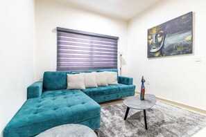 Superior Apartment, 2 Bedrooms, Beachfront | Living area - New Centric apt. with pool & jacuzzi (Mazatlán)