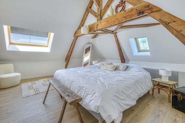 4 chambres, fer et planche à repasser, Wi-Fi, draps fournis