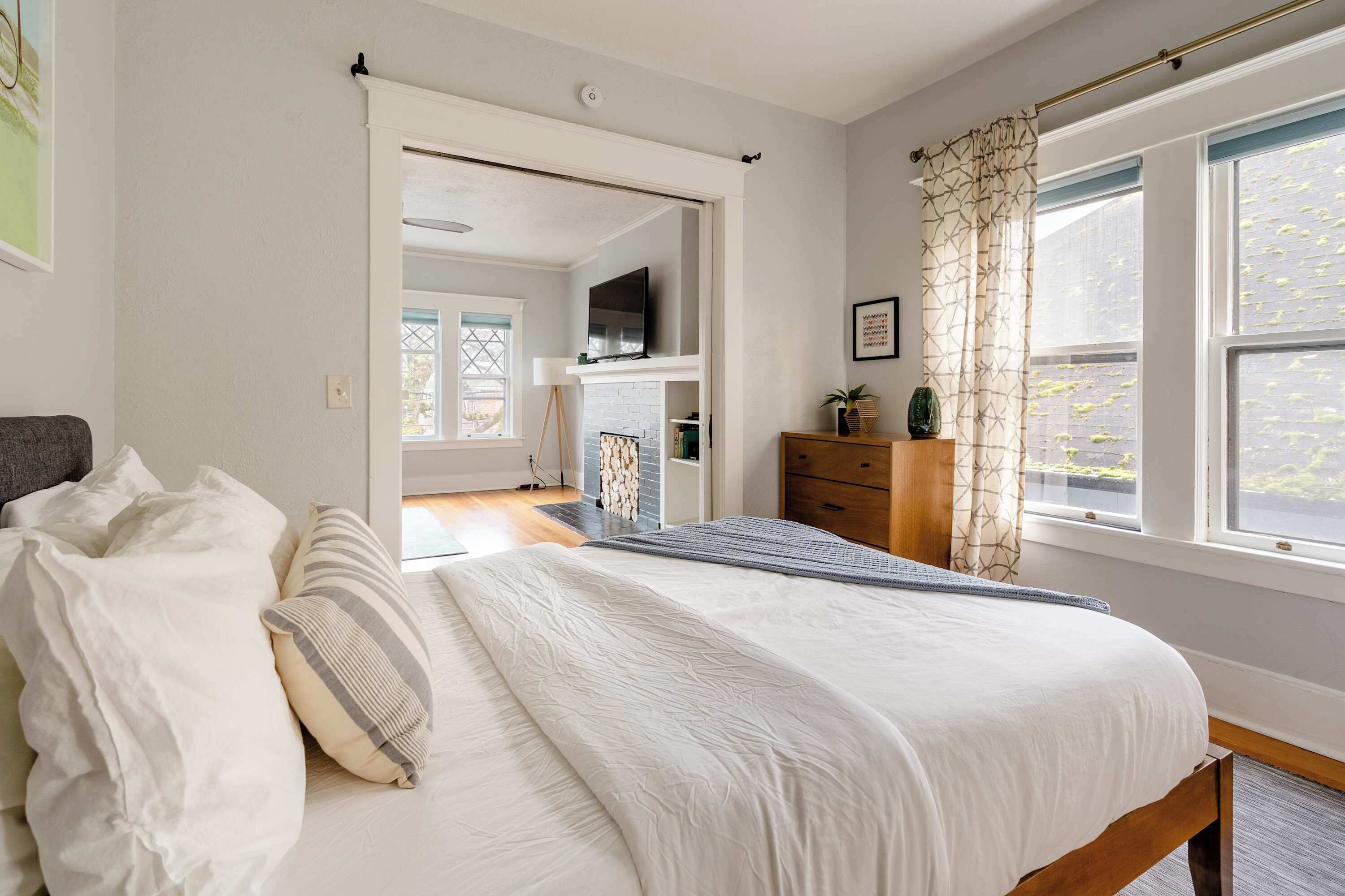 1 bedroom, iron/ironing board, travel cot, WiFi