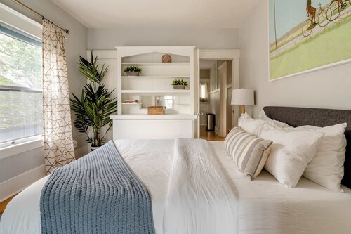 Portland Classic - Parks, Eateries & Local Shops