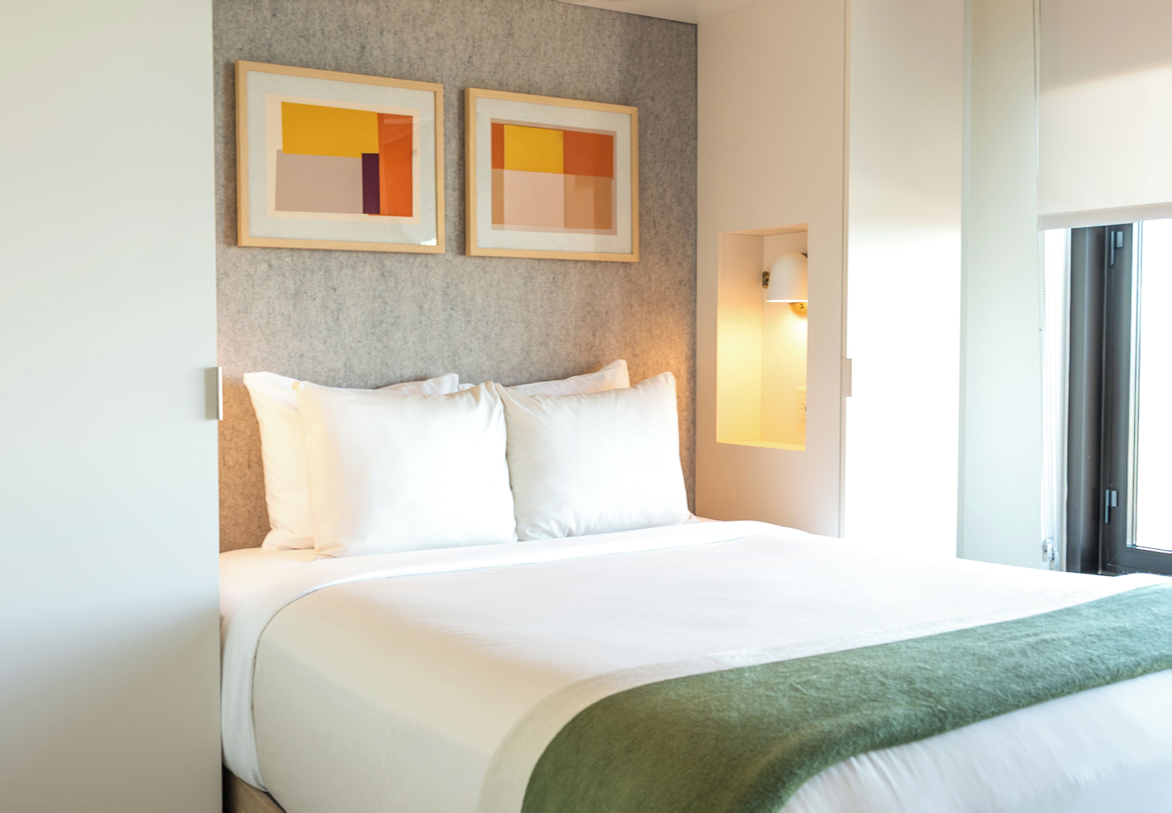 أغطية فراش متميزة وبديكورات فريدة لكل غرفة وطراز فريد لكل وحدة