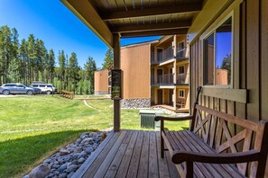 Terrace/patio - Winter Park Mountain Retreat with Serene Views (Winter Park)