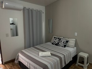 4 bedrooms, WiFi, bed sheets