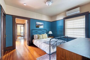 5 Schlafzimmer, Bügeleisen/Bügelbrett, Reisekinderbett, WLAN