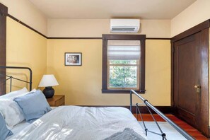 5 bedrooms, iron/ironing board, travel cot, WiFi
