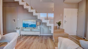 Appartamento Comfort | Con stile personalizzato, con arredamento individuale, Wi-Fi gratuito