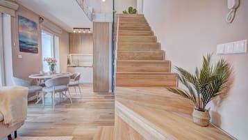 Comfort Apartment | Individually decorated, individually furnished, free WiFi, bed sheets