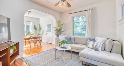 Hot tub | Mid-Century 3BR/1BA | Big Yard | Near Alberta