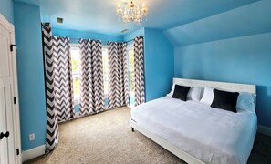 5 bedrooms, iron/ironing board, free WiFi, bed sheets