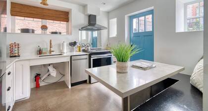 Massive 7BR - Nob Hill - NW 23rd - Sleeps 14