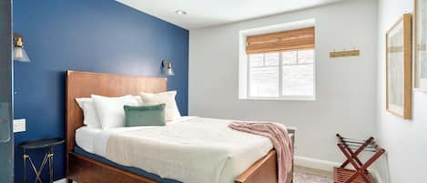 3 bedrooms, iron/ironing board, travel crib, WiFi