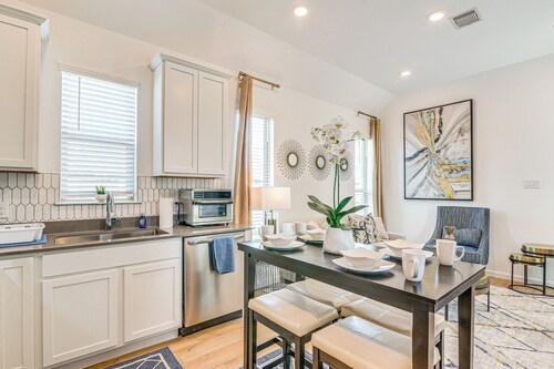 Rosenberg Apartment, 10 Mi to Smithers Lake