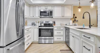 Coastal Oceanfront Condo with many amenities!