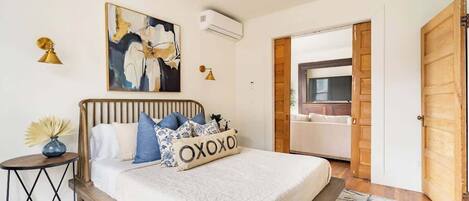 3 bedrooms, iron/ironing board, travel cot, WiFi