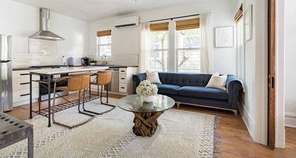 The 23rd Avenue Retreat - Walk to Shops & Cafes