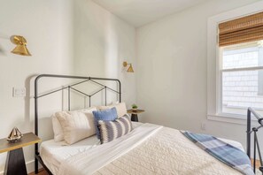 1 chambre, fer et planche à repasser, lit parapluie, Wi-Fi