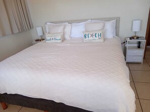 1 bedroom, iron/ironing board, WiFi, bed sheets - Cozy 1-bedroom, Full bath, full kitchen. Beautiful ocean Views! (San Carlos)