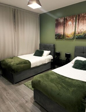 2 Schlafzimmer, Bügeleisen/Bügelbrett, WLAN, Bettwäsche