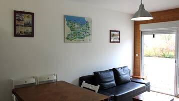 Réfrigérateur dans l'espace commun, micro-ondes dans l'espace commun