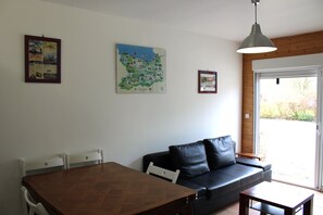 Shared fridge, microwave, highchair - Domaine des Piéris  (Grandcamp-Maisy)