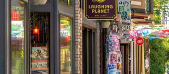 Retro Charm • Hawthorne • 2BR • Walkable