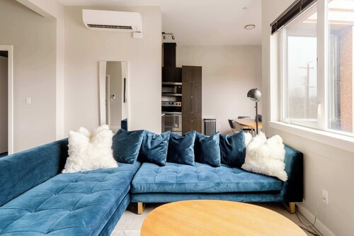 Retro Charm - Hawthorne - 2BR - Walkable