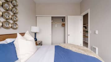 2 bedrooms, iron/ironing board, travel crib, WiFi