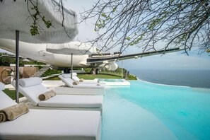 Outdoor pool - Private Jet Villa Uluwatu (Bali)