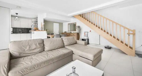 Élégante Maison en duplex à deux pas de Paris avec sa place de parking privée 