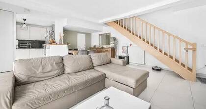 ĂlĂ©gante Maison en duplex Ă deux pas de Paris avec sa place de parking privĂ©e