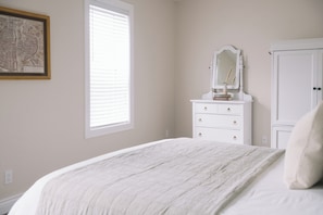 4 bedrooms, WiFi, bed sheets