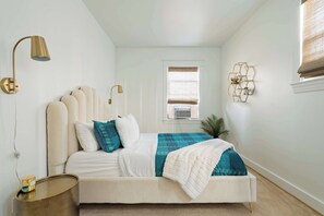 1 bedroom, iron/ironing board, travel cot, WiFi