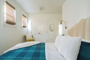 1 slaapkamer, een strijkplank/strijkijzer, reisbedje, wifi