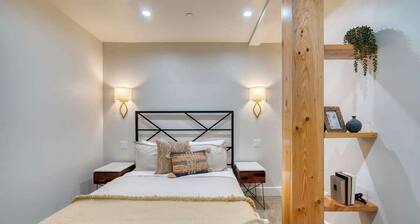 Modern Spanish 3BR | Steps to Mississippi