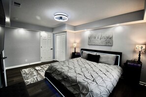 4 bedrooms, free WiFi, bed sheets