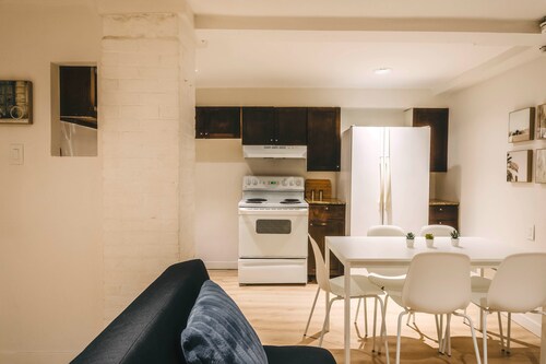 Lum The Queen - Two-Bedroom Apartment