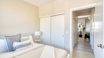 4 bedrooms, iron/ironing board, travel cot, WiFi