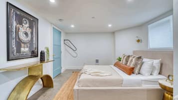 2 bedrooms, iron/ironing board, travel crib, WiFi