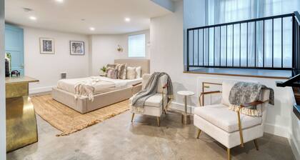 Historic Nob Hill 2BR | Prime Walkable Spot