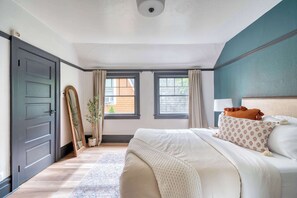 4 bedrooms, iron/ironing board, travel cot, WiFi
