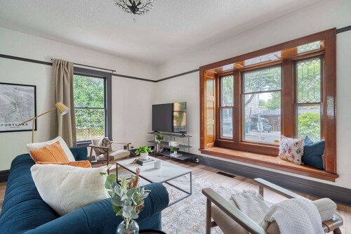 Luxury Living on NW 23rd Ave, Walk Score 99