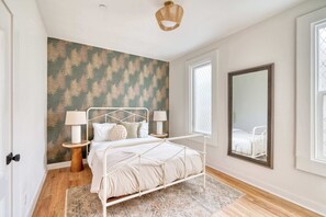 2 bedrooms, iron/ironing board, travel cot, WiFi