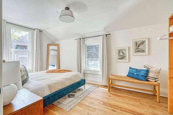 2 bedrooms, iron/ironing board, travel crib, WiFi