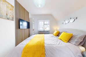 3 soverom, skrivebord, strykejern/-brett og wi-fi (inkludert)