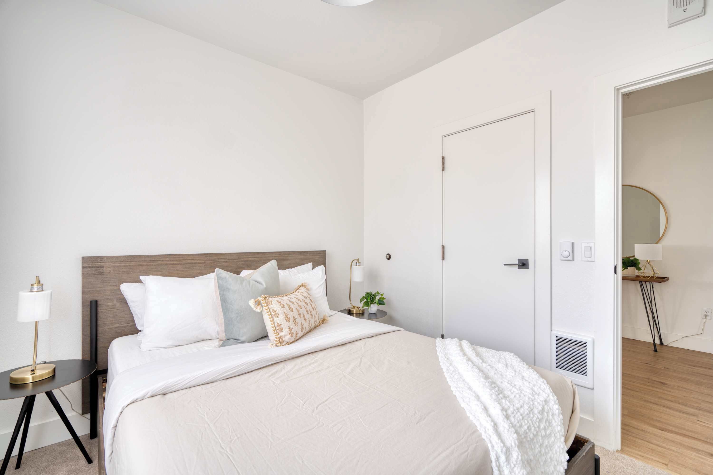 2 bedrooms, iron/ironing board, travel cot, WiFi