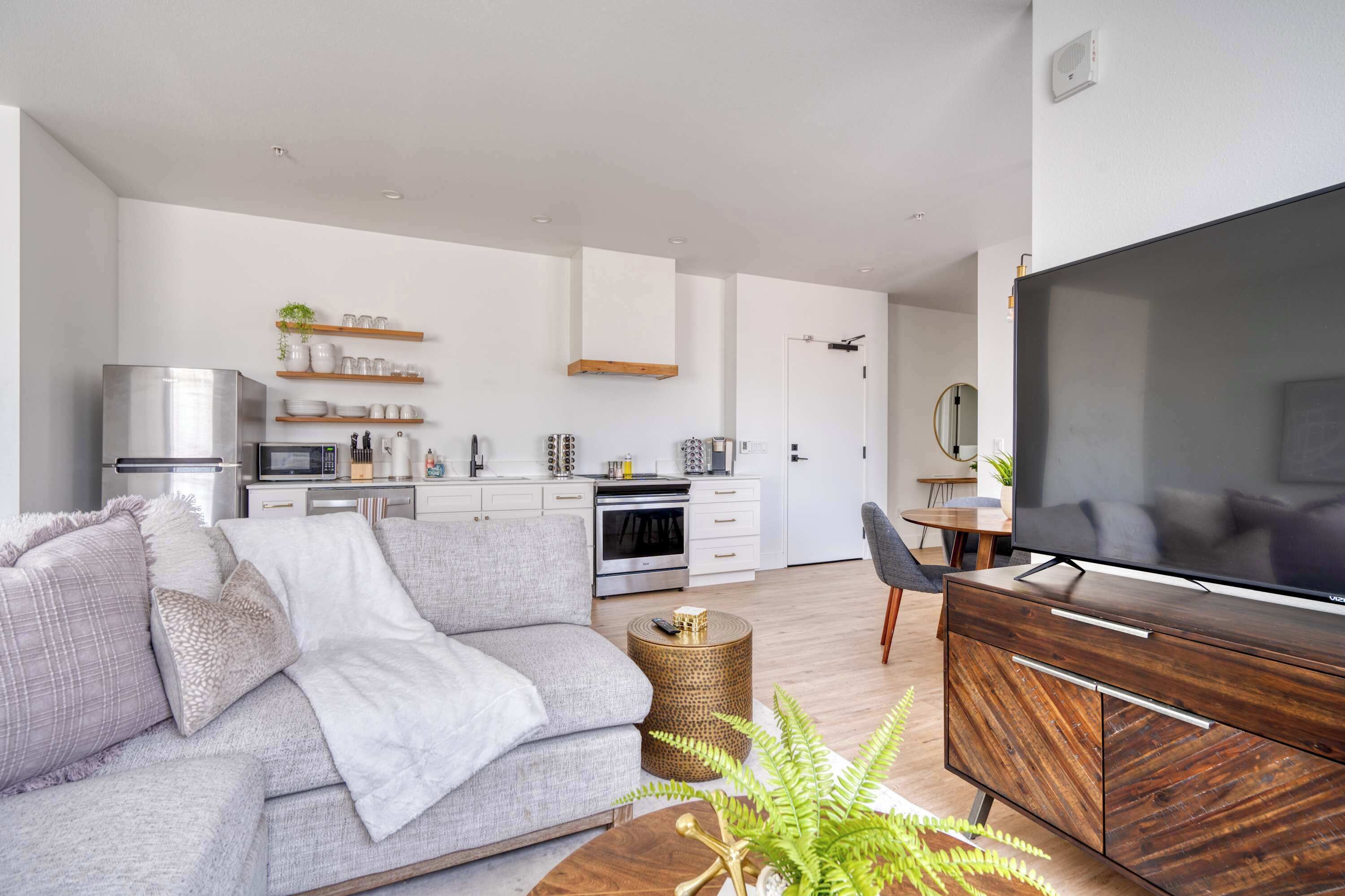 テレビ、書斎 / ワークスペース