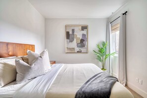 6 Schlafzimmer, Bügeleisen/Bügelbrett, Reisekinderbett, WLAN