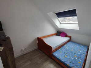 2 bedrooms, WiFi, bed sheets - T3 atypical apartment 57m2 with 2 bedrooms, Lorient near city center (Lorient)