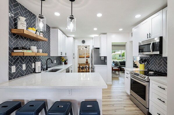 Fridge, microwave, oven, stovetop