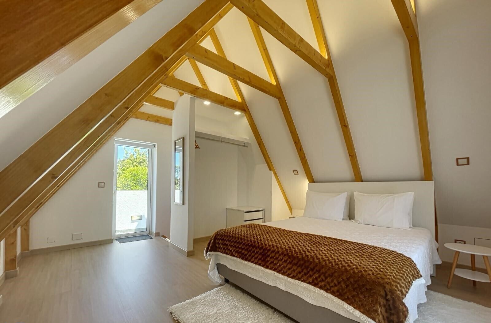 1 chambre, fer et planche à repasser, lit parapluie, Wi-Fi